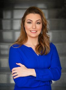 A obra reúne relatos de mulheres que construíram carreiras de destaque no mercado segurador, compartilhando experiências de superação, liderança e protagonismo.Divulgação | Europ Assistance 